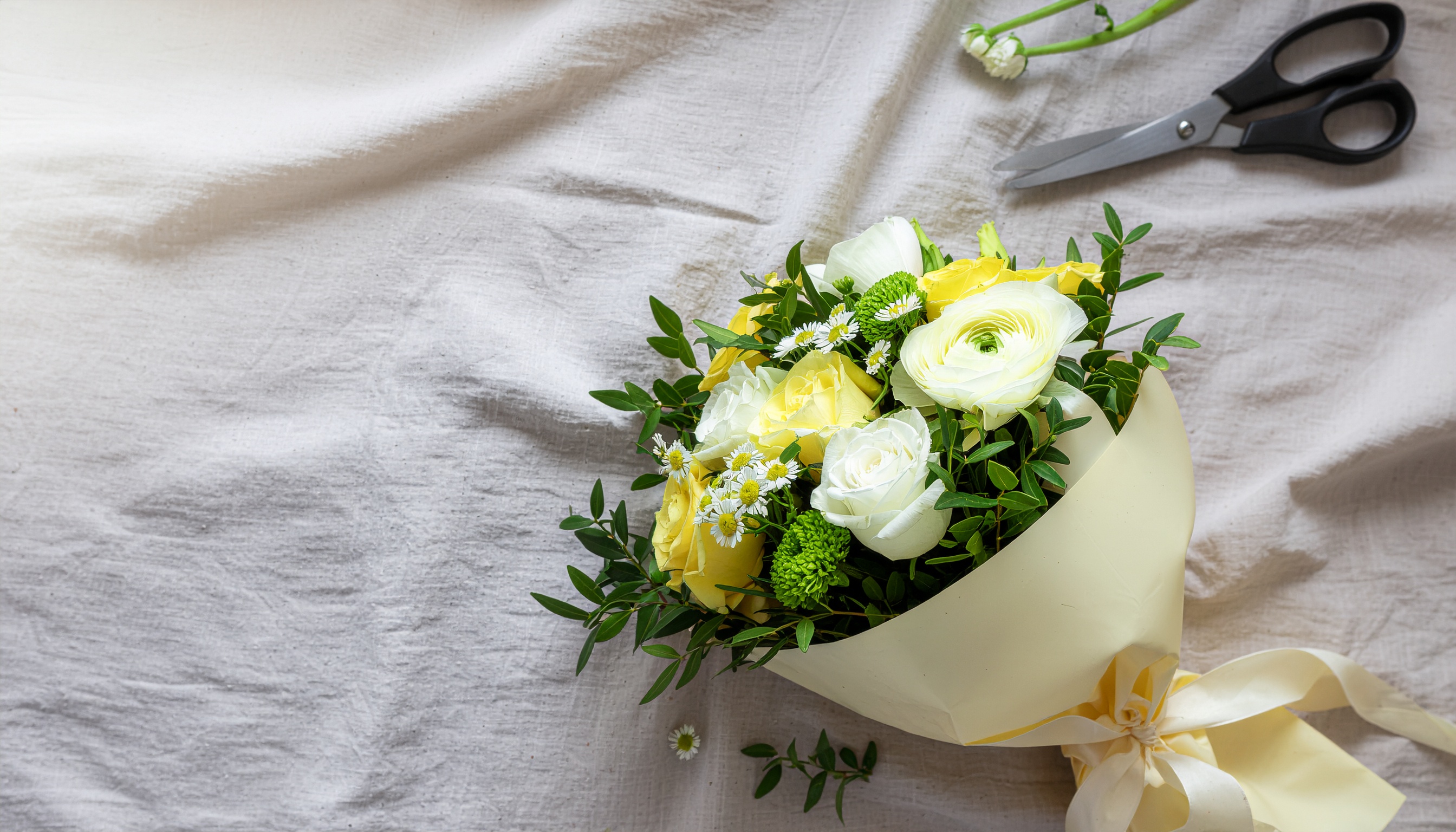 Yellow and White Bouquet