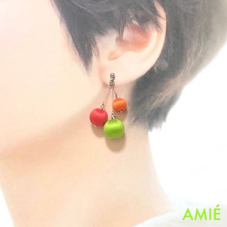 AMIÉさんの巻玉アクセサリー（フランスDMC社の刺繍糸）